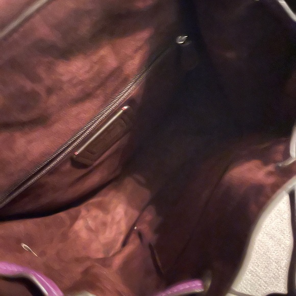 Back pack style Coach purse - Picture 5 of 6